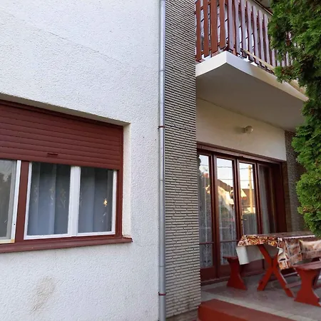 度假居 In 19400 *